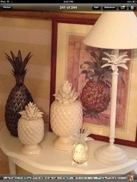 Pineapple décor